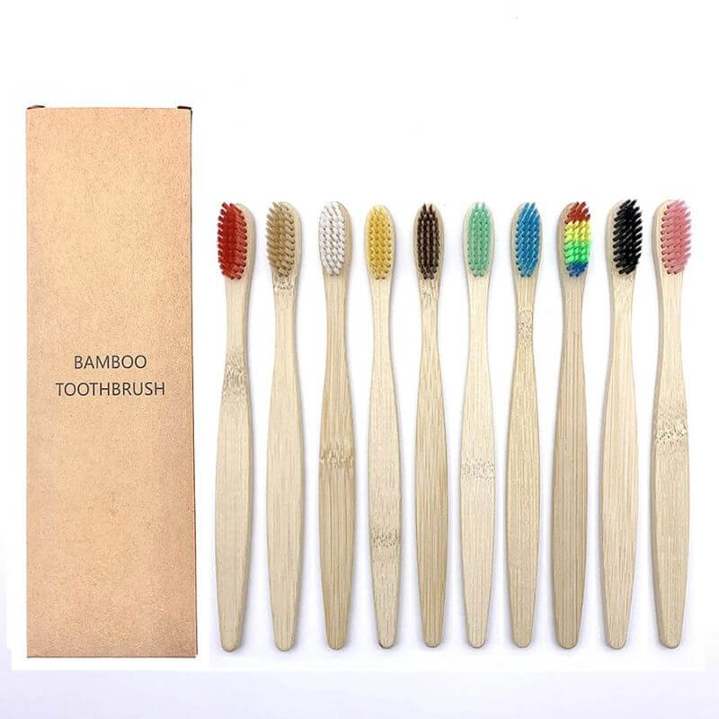 Kit com 10 escovas para dentes de bambu